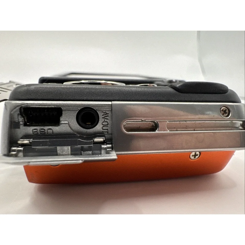 Caplio R7 Orange  shipping RICOH digital camera bodyBattery door broken
